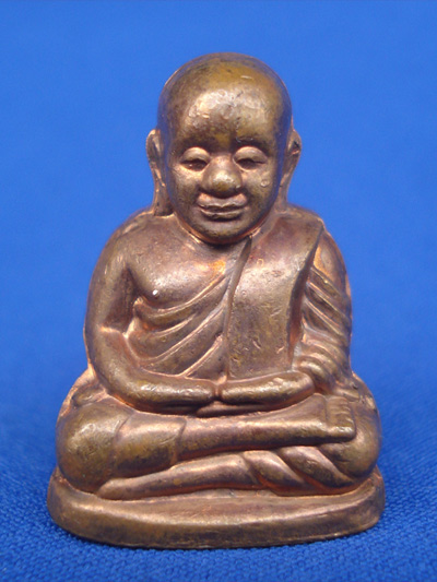 รูปเหมือนปั๊มหลวงพ่อเงินบางคลาน กองทุน ๕๓ พิมพ์หน้ายิ้ม เนื้อทองแดง ก้นอุดกริ่ง สวยมาก