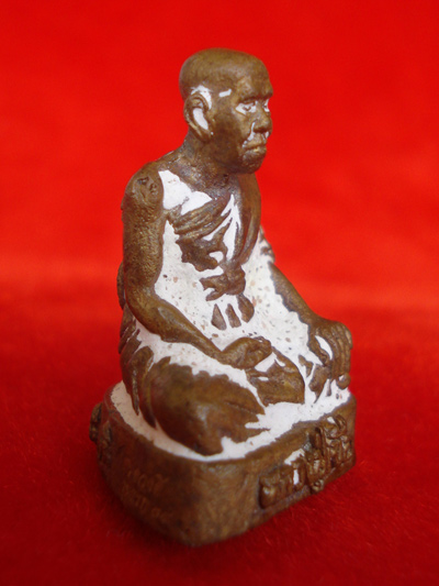 รูปหล่อดวงดีอุดเกศา รุ่นแรก ครบรอบ 84 ปี หลวงปู่เจือ ปิยสีโล วัดกลางบางแก้ว เนื้อโลหะผสม ปี 2552 1