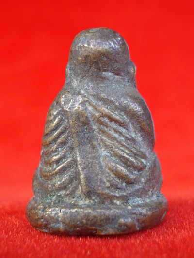 1 ใน 11 พิมพ์ที่หายากมากครับ หลวงพ่อเงิน บางคลาน รุ่นปืนแตก พิมพ์นิยม ปี 2528 สุดสวยสุดขลัง 1