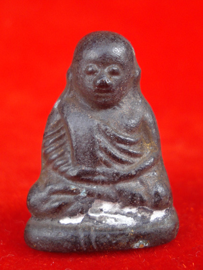 1 ใน 11 พิมพ์ที่หายากมากครับ หลวงพ่อเงิน บางคลาน รุ่นปืนแตก พิมพ์แจกแม่ครัว ปี 2528 ต้องรีบเก็บครับ