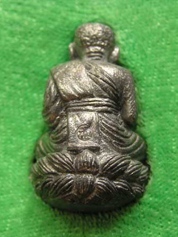 รูปหล่อหลวงปู่ทวด พิมพ์เปิดโลก เหวี่ยงมือ รุ่นแรก หลวงปู่ทิม วัดพระขาวเสก ปี 2540 สวยเข้มขลัง 1