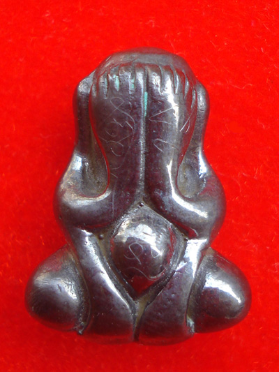 พระปิดตาหลวงปู่นาค วัดห้วยจระเข้ เนื้อเมฆพัด รุ่นขุมสมบัติ 111 ปี พิธีใหญ่สุด นิยมมาก คัดสวย จารชัด