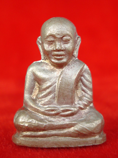 รูปเหมือนปั๊มหลวงพ่อเงิน บางคลาน ปี 15 วัดมูลเหล็ก พิมพ์มือนับแบ็งค์ พิธี 15 บางคลาน สวยมาก