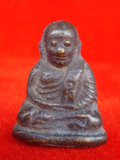 รูปหล่อหลวงพ่อเงิน บางคลาน รุ่นฟ้าคำรณ พิมพ์นิยม ปี 2534 สวยมาก มีโค้ดเช่าเก็บไว้อนาคตไกลหายาก