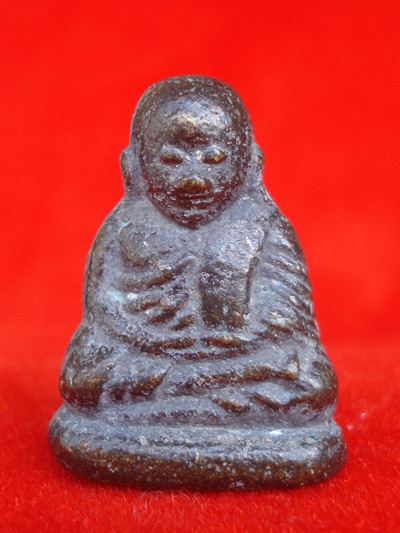 1 ใน 11 พิมพ์ที่หายากมากครับ หลวงพ่อเงิน บางคลาน รุ่นปืนแตก พิมพ์นิยม ปี 2528 สุดสวยสุดขลัง