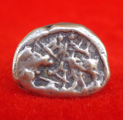 ขอเชิญร่วมทอดกฐินสามัคคี ปี 2555 ทำบุญ 100 บาท รับรูปหล่อหลวงพ่อเงิน บางคลาน พิมพ์ขี้ตา สุดคลาสสิค 2