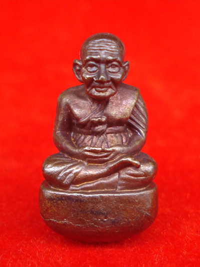 หลวงพ่อทวดลอยองค์ เบ้าทุบหล่อโบราณ เนื้อนวโลหะ รุ่นแรก วัดในหาน ปี 2536 พระเครื่องที่สวยสุดๆ