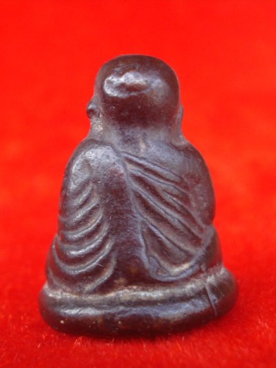 1 ใน 11 พิมพ์ที่หายากมากครับ หลวงพ่อเงิน บางคลาน รุ่นปืนแตก พิมพ์นิยมเศียรโต ปี 2528 สุดสวยสุดขลัง 1