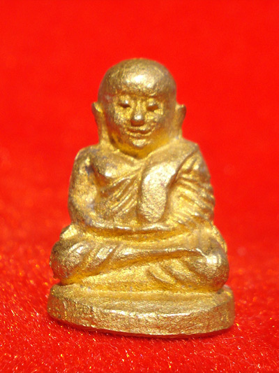 รูปหล่อหลวงพ่อเงิน บางคลาน พิมพ์นิยม รุ่นสร้างซุ้มประตู วัดราษฎร์เจริญวังหลุม สวยทองอร่าม พิธีขลัง