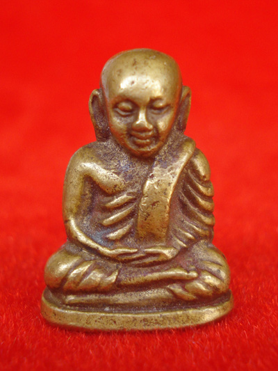 รูปหล่ออุดกริ่ง หลวงพ่อเงิน วัดบางคลาน เนื้อทองเหลือง รุ่นปลดหนี้แล้วรวยรวยรวย สวยมาก หายากน่าเก็บ