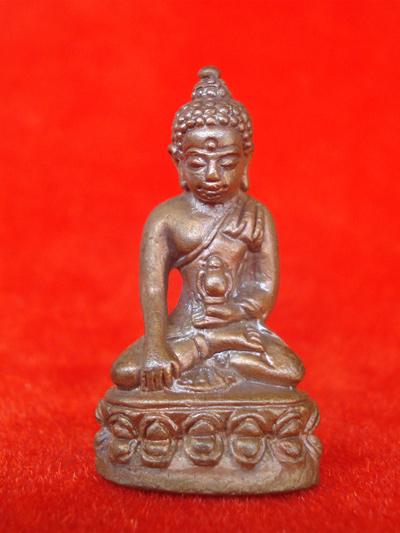 พระกริ่งเฉลิมพล รุ่น 2 รุ่นสร้างโรงพยาบาลโคกโพธิ์ เนื้อนวโลหะ ปี 2539 สวยมาก นิยมมากน่าสะสม