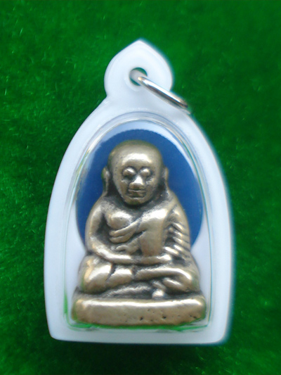 รูปหล่อหลวงพ่อเงิน บางคลาน พิมพ์ขี้ตา วัดทุ่งน้อย พระสวยถอดพิมพ์จากหลวงพ่อเงินรุ่นแรก ปี 2555