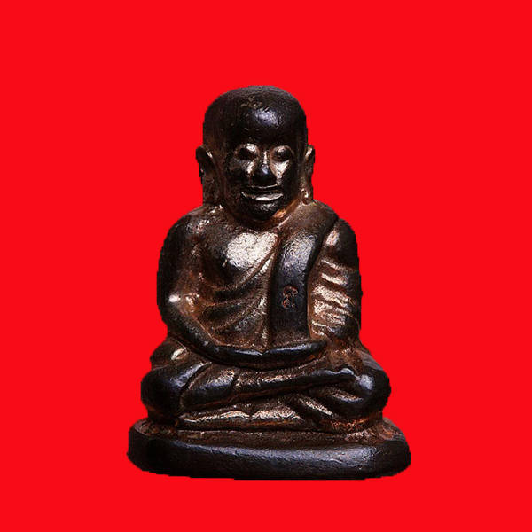 รูปหล่อหลวงพ่อเงิน บางคลาน รุ่นพระพิจิตร พิมพ์นิยม กรรมการ เนื้อนวโลหะกลับดำ ผสมทองคำหนัก 109 บาท