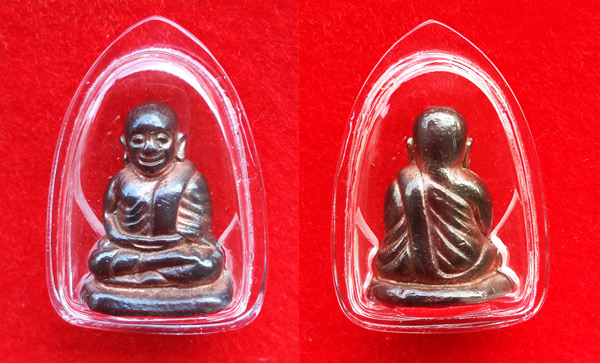 รูปหล่อหลวงพ่อเงิน บางคลาน รุ่นพระพิจิตร พิมพ์ขี้ตา เนื้อนวโลหะกลับดำ ผสมทองคำหนัก 109 บาท สวยหายาก 2