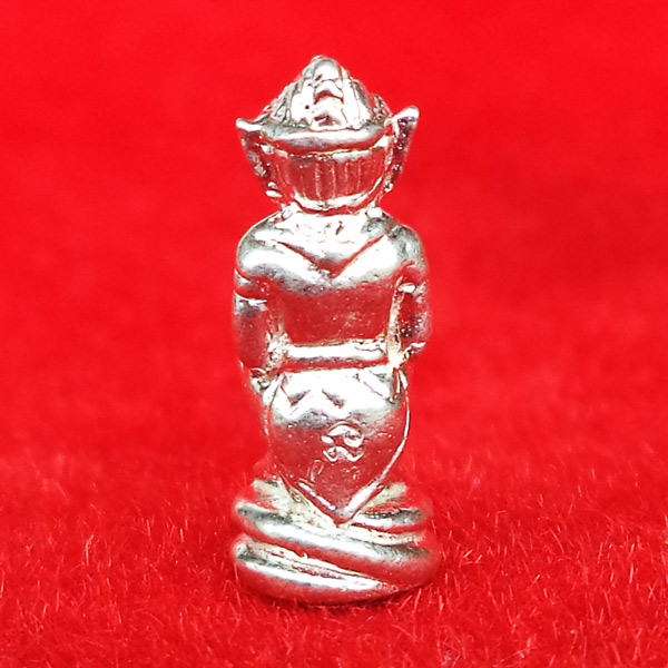 รูปหล่อหนุมานอมฤต หลวงพ่ออ่าง วัดใหญ่สว่างอารมณ์ เนื้อเงินหน้ากระบี่พิมพ์จิ๋ว สร้างตามหลวงพ่อสุ่น 3