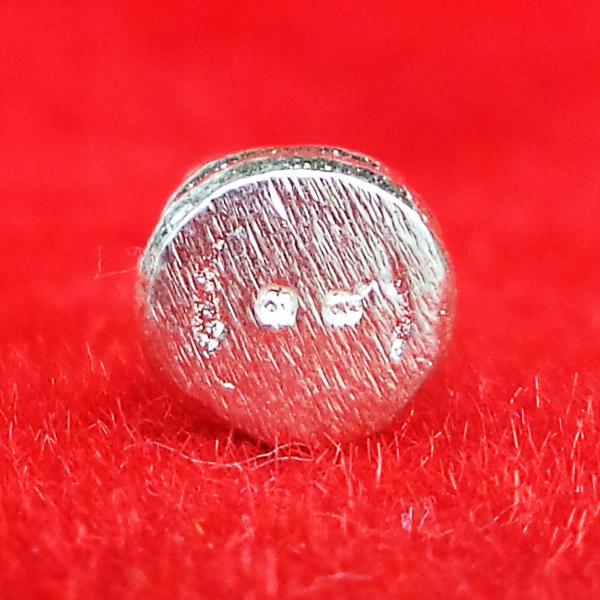 รูปหล่อหนุมานอมฤต หลวงพ่ออ่าง วัดใหญ่สว่างอารมณ์ เนื้อเงินหน้ากระบี่พิมพ์จิ๋ว สร้างตามหลวงพ่อสุ่น 4