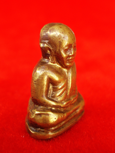 รูปเหมือนปั๊มหลวงพ่อเงิน บางคลาน ปี 15 พิมพ์มือนับแบงค์ เนื้อทองเหลือง สวยเข้มขลัง ไม่แพง 1