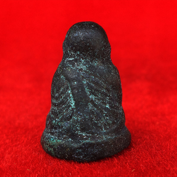 1 ใน 11 พิมพ์ที่หายากมากครับ หลวงพ่อเงิน บางคลาน รุ่นปืนแตก พิมพ์ขี้ตา ปี 2528 ต้องรีบเก็บครับ 1