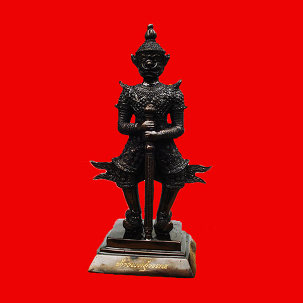 พระบูชาท้าวเวสสุวรรณ(ท้าวเวสสุวัณ) พิมพ์ 2 หน้า รุ่นธนบดี 2 ขนาด 12 นิ้ว วัดสุทัศนฯ ปี 2552