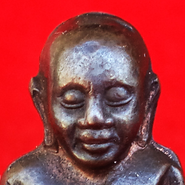 หลวงพ่อเงิน วัดบางคลาน พระเครื่อง เมืองพิจิตร  รุ่นเพิร์ธ เนื้อนวโลหะ ปี 2537 สวยแชมป์ สุดหายาก 1