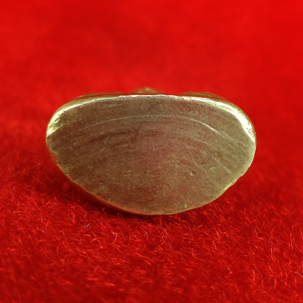 รูปหล่อปั๊มหลวงพ่อเงิน ปี 15 วัดวังจิก พิมพ์มือนับแบงค์ เนื้อทองเหลือง ร่วมพิธีปี 15 สวยมาก สุดหายาก 3