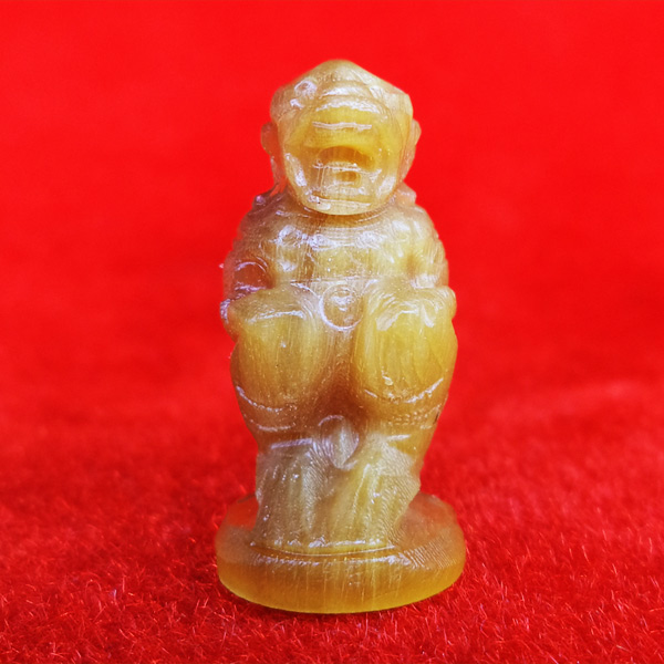 หนุมานแกะจากเขาควายเผือก สีน้ำผึ้ง หลวงพ่อสิน วัดละหารใหญ่ สวยมาก มีจาร สร้างน้อย หายากมาก