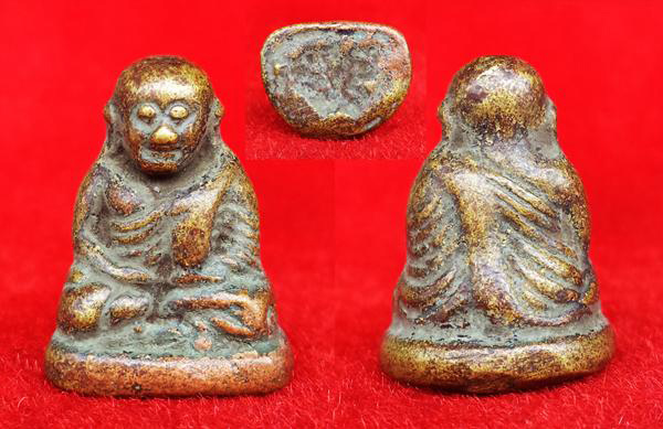 ขอเชิญร่วมทอดกฐินสามัคคี ปื 2557 ทำบุญ 100 บาท รับรูปหล่อหลวงพ่อเงิน บางคลาน พิมพ์ขี้ตา สุดคลาสสิค 3