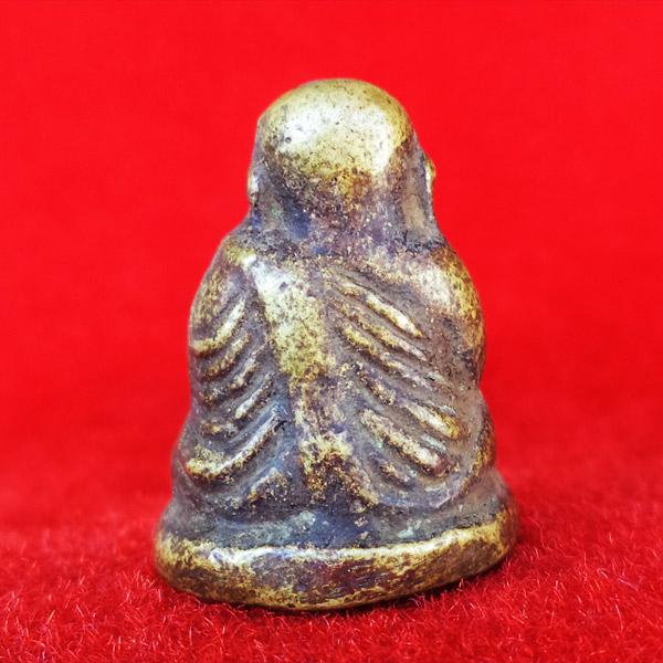 รูปหล่อหลวงพ่อเงิน บางคลาน พิมพ์ขี้ตา วัดทุ่งน้อย ยุคแรก ถอดพิมพ์จากหลวงพ่อเงินรุ่นแรก องค์ 19 1