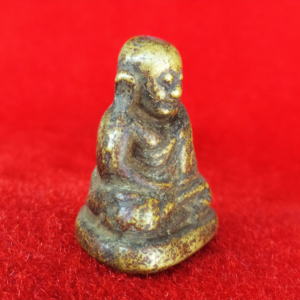 รูปหล่อหลวงพ่อเงิน บางคลาน พิมพ์ขี้ตา วัดทุ่งน้อย ยุคแรก ถอดพิมพ์จากหลวงพ่อเงินรุ่นแรก องค์ 19 2