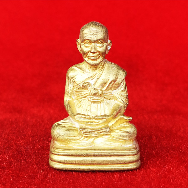 รูปหล่อเลขใต้ฐาน สมเด็จโต วัดระฆัง รุ่นชินบัญชรมหาจักรพรรดิ เนื้อระฆังเก่า พิมพ์ใหญ่ ปี 2557 นิยมมาก