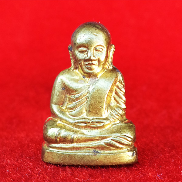 รูปหล่อปั๊มหลวงพ่อเงิน บางคลาน พิมพ์ 15 นับแบงก์ รุ่น 55 มหาบารมี 85 พรรษา เนื้อทองเหลือง ปี 55