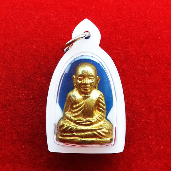 รูปหล่อปั๊มหลวงพ่อเงิน บางคลาน ปี 15 วัดบึงนาราง เนื้อทองเหลืองกะไหล่ทอง สวย เลี่ยมแล้ว น่าบูชามาก