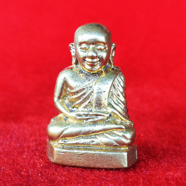 รูปหล่อหลวงพ่อเงิน บางคลาน รุ่นสร้างศาลา วัดนางชี เนื้อทองระฆัง ปี 2549 สวยมากและหายาก