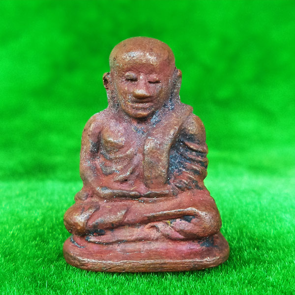 รูปหล่อหลวงพ่อเงิน บางคลาน พิมพ์นิยม รุ่นเงินพันล้าน เนื้อนวโลหะ ถอดพิมพ์จากหลวงพ่อเงินรุ่นแรก