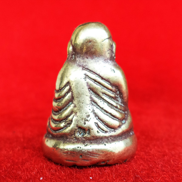 ขอเชิญร่วมทอดกฐินสามัคคี ปี 2558 ทำบุญ 100 บาท รับรูปหล่อหลวงพ่อเงิน บางคลาน พิมพ์นิยม สุดคลาสสิค 1