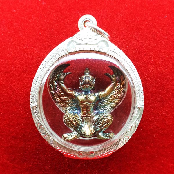 พญาครุฑมหาอำนาจ รุ่นแรก เนื้อนวโลหะอุดผง พ่อท่านพรหม วัดพลานุภาพ ปี 2554 ใส่ตลับเงิน 1