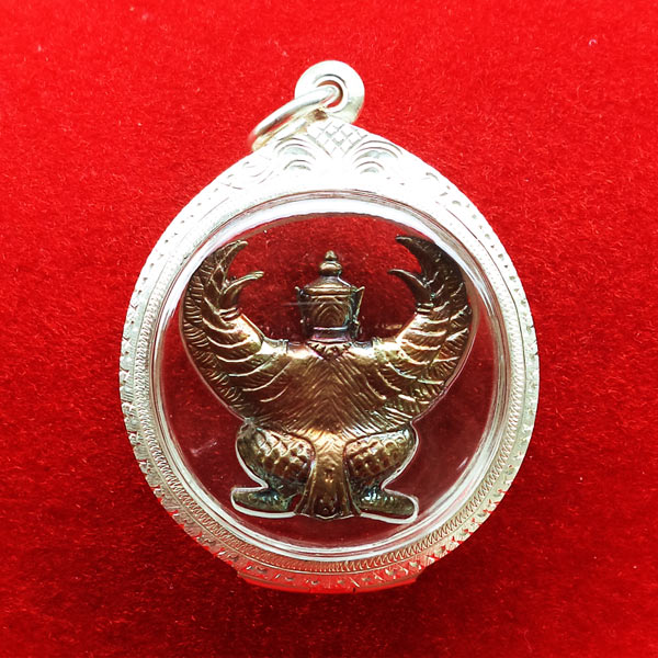 พญาครุฑมหาอำนาจ รุ่นแรก เนื้อนวโลหะอุดผง พ่อท่านพรหม วัดพลานุภาพ ปี 2554 ใส่ตลับเงิน 2