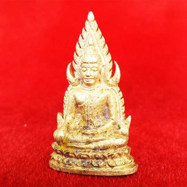 พระพุทธชินราชลอยองค์ อินโดจีน ย้อนยุค รุ่นมหาจักรพรรดิ ปี 2555 เนื้อทองระฆังเก่า หมายเลข ๔๖๘