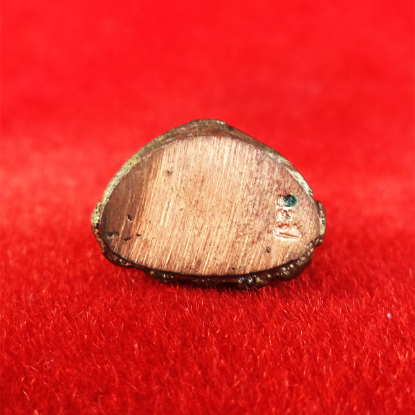 พระกริ่ง ปวเรศ เนื้อนวโลหะ หลวงพ่อทรง วัดศาลาดิน ปี 2549 สวย หายาก 2