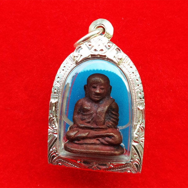 รูปหล่อหลวงพ่อเงิน บางคลาน พิมพ์นิยม รุ่นเงินพันล้าน เนื้อนวโลหะ ถอดพิมพ์จากหลวงพ่อเงินรุ่นแรก