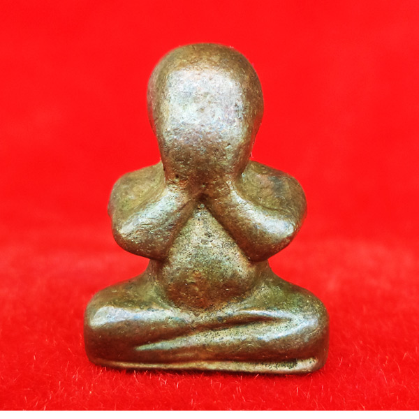 พระปิดตาชนวนหล่อโบราณ พิมพ์หลวงปู่เอี่ยม วัดสะพานสูง พระอาจารย์แว่น วัดสะพานสูง สร้างเสกหลายพิธี