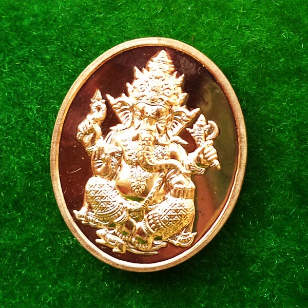 เหรียญพระพิฆเนศ มหามงคล รุ่น1 หลวงพ่ออิฏฐ์ วัดจุฬามณี เนื้อทองทิพย์ ปี 2555 สวยเข้มขลังน่าบูชา