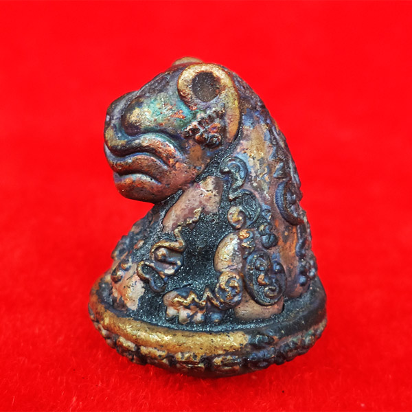 เสือหัวโต หลวงปู่วาส วัดสะพานสูง นนทบุรี เนื้อสัมฤทธิ์ผิวไฟ ใต้ฐานอุดผง สวยเข้มขลัง หายากแล้ว