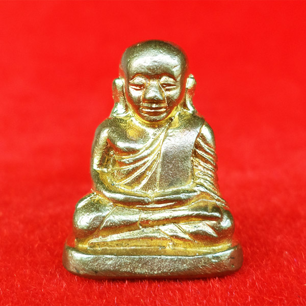 รูปหล่อหลวงพ่อเงิน วัดบางคลาน รุ่นย้อนยุค พิมพ์นิยม เนื้อทองเหลือง ปี 2540 วัดบางคลานสร้างเอง