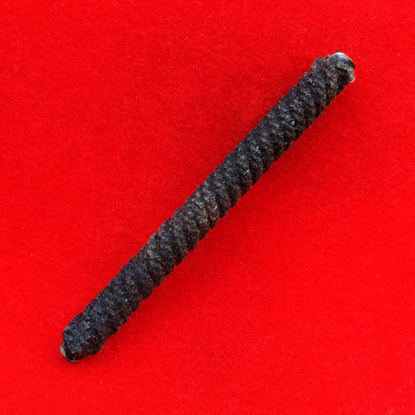 หายากมาก ตะกรุดโสฬสมงคล เนื้อชนวนพระกริ่งวัดสุทัศน์ ยาว 4 นิ้ว หลวงปู่วาส จารมือลงรักพอกผง 10