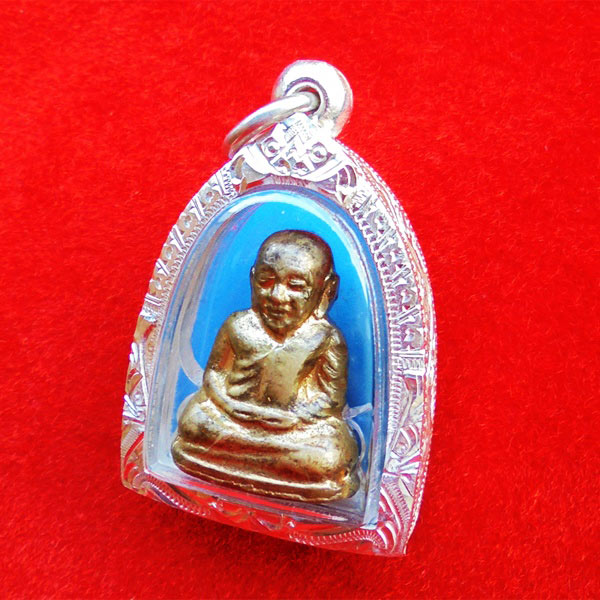 รูปหล่อหลวงพ่อเงิน บางคลาน ปี 16 เลข ๒ เนื้อทองเหลือง วัดบางคลานจัดสร้าง ปี 2516