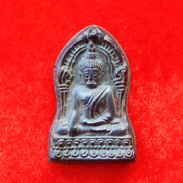 พระพุทธชินราชใบเสมา พิมพ์เล็ก เบญจภาคี ยอดขุนพล วัดนครอินทร์ เนื้อแร่บางไผ่ ปี 2558 ต้องบูชาเก็บไว้