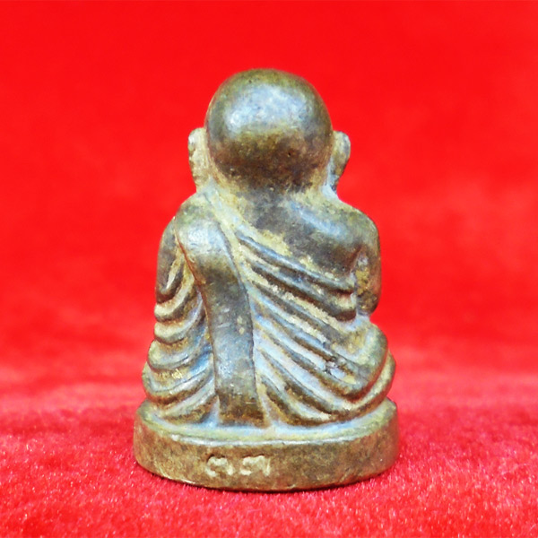 รูปหล่อหลวงพ่อเงิน บางคลาน ออกวัดท่าขมิ้น จ.พิจิตร ปี 2533 มีประสบการณ์ หายากน่าเก็บ 1