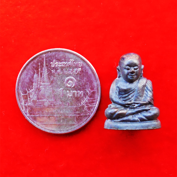 รูปหล่อหลวงพ่อเงิน บางคลาน พิมพ์เล็ก รุ่นพระธรรมปิฎก ๖๑ เนื้อนวโลหะกลับดำ ปี 2535 สวยและหายาก 3