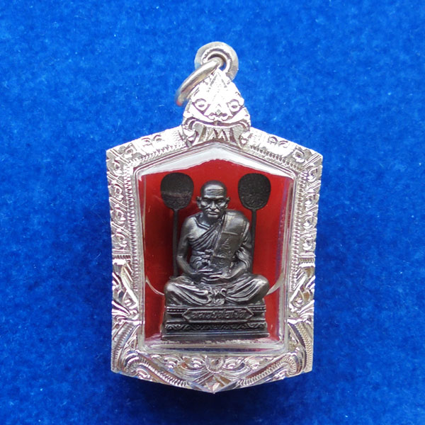 รูปหล่อหลวงพ่อเงิน บางคลาน รุ่นพระพิจิตร งานจิวเวลรี่ เนื้อนวโลหะ ปี พ.ศ.2542-43 สวยสุดๆ 1
